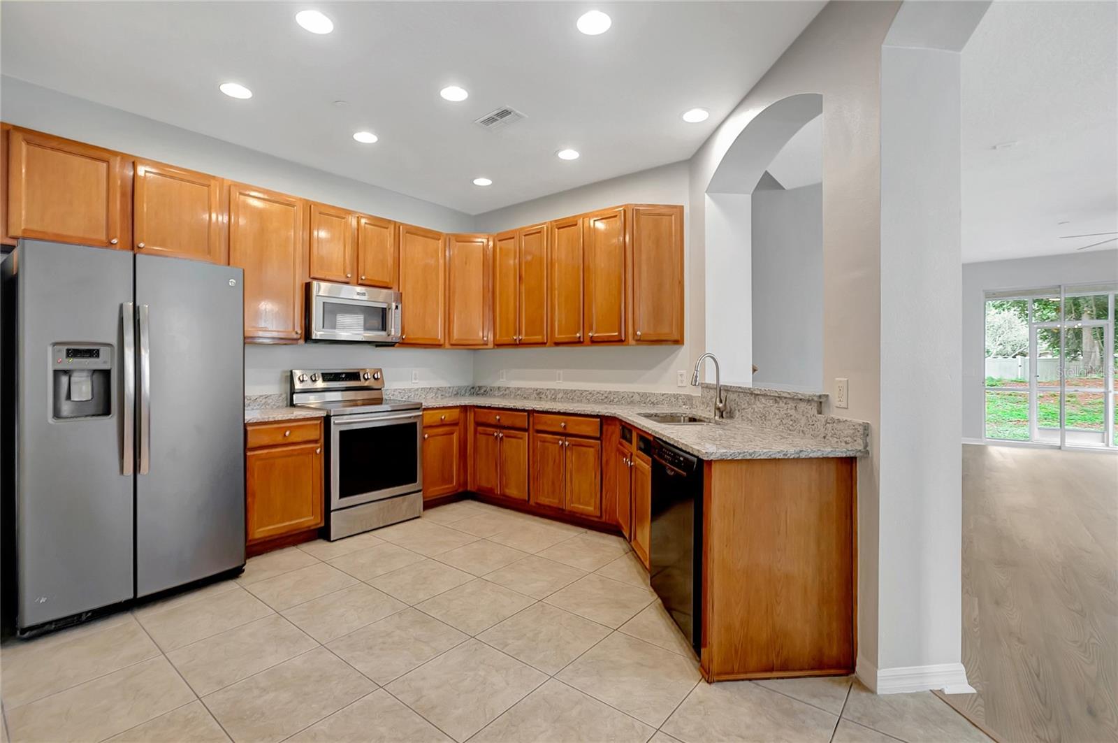 7413 Terrace River Dr Property Photo 14
