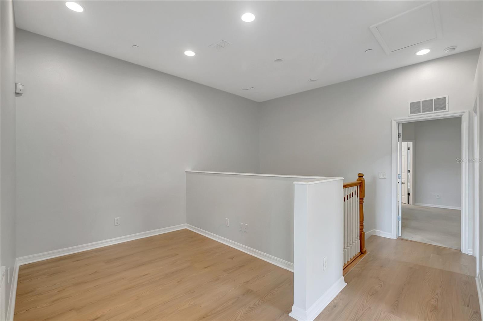 7413 Terrace River Dr Property Photo 26