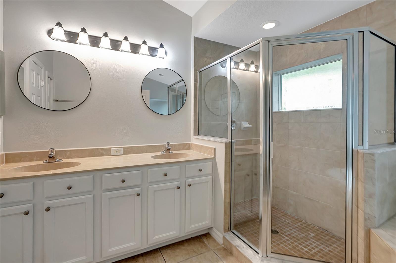7413 Terrace River Dr Property Photo 35