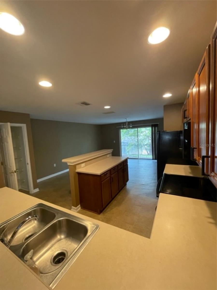 10934 Johanna Ave Property Photo 10