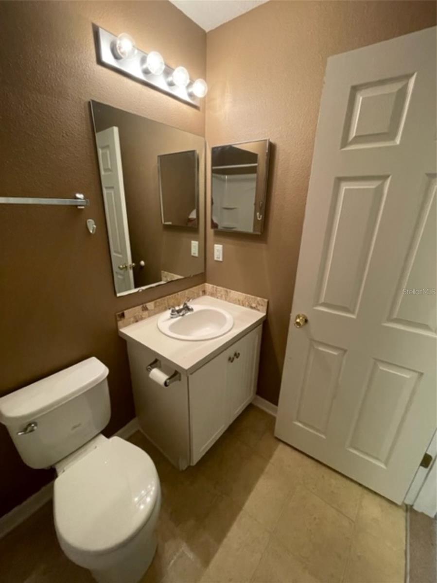 10934 Johanna Ave Property Photo 19