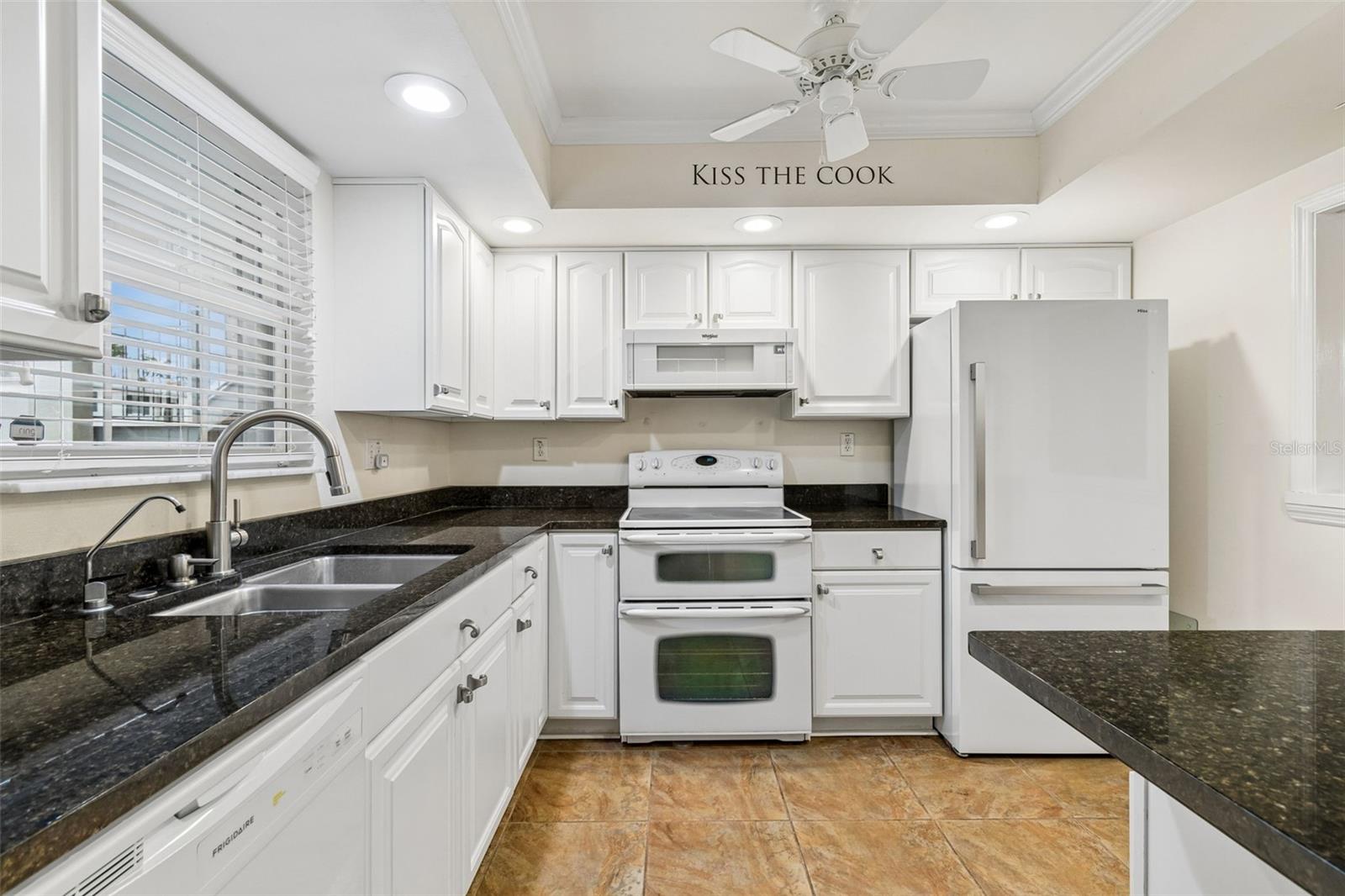 10387 Carrollwood Ln #303 Property Photo 3