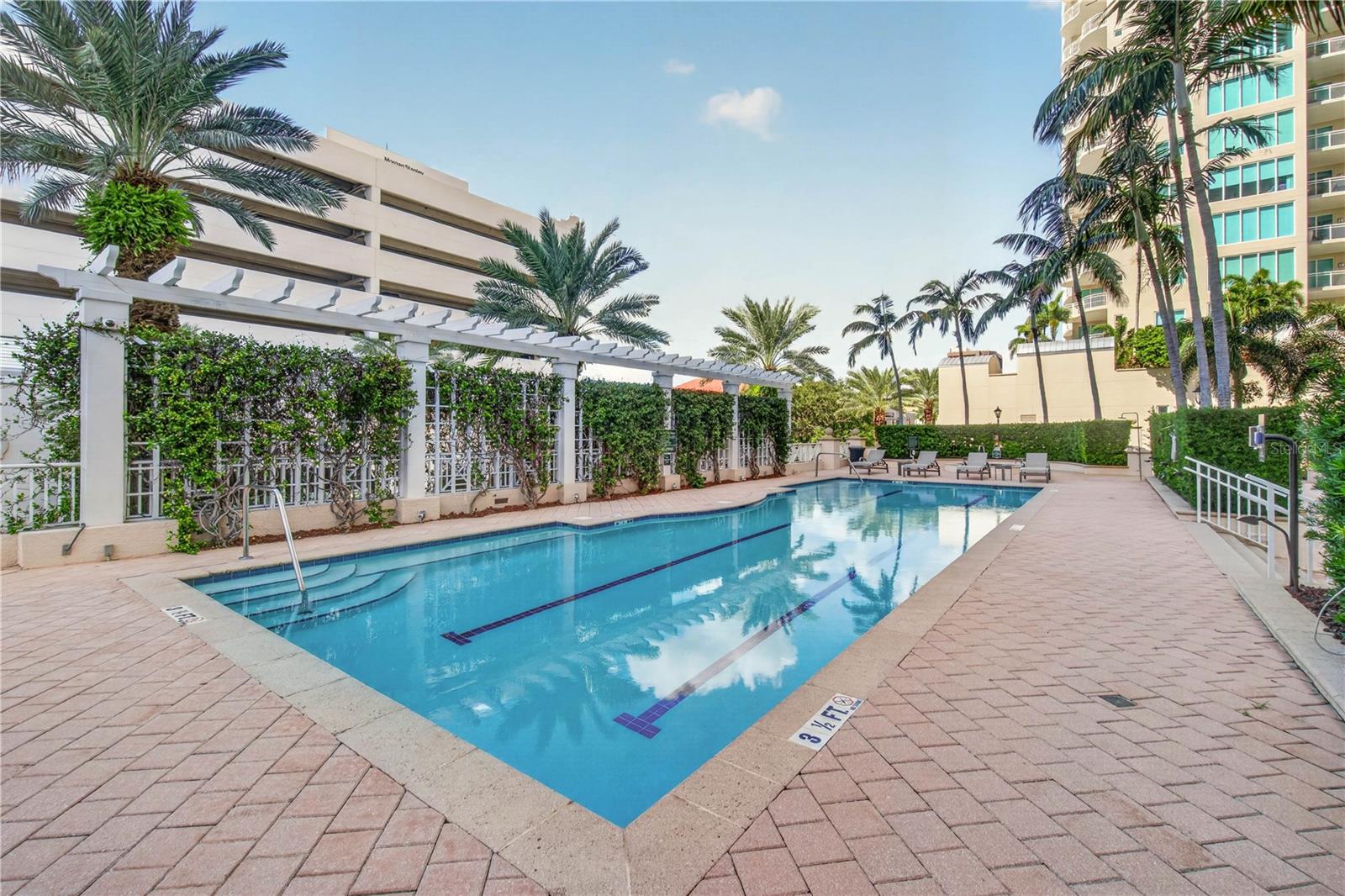100 Beach Dr Ne #401 Property Photo 43