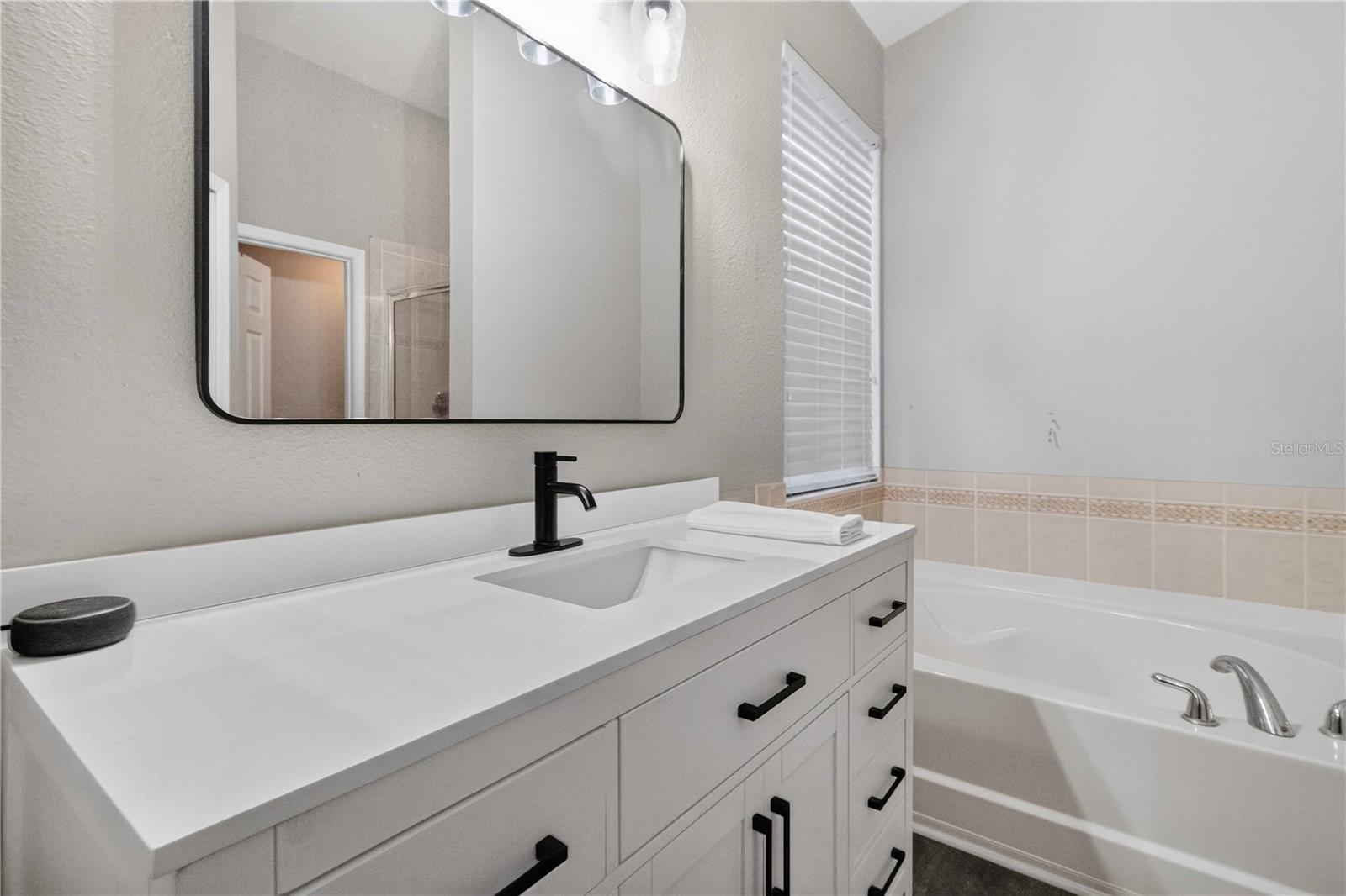 11326 Laurel Brook Ct Property Photo 5