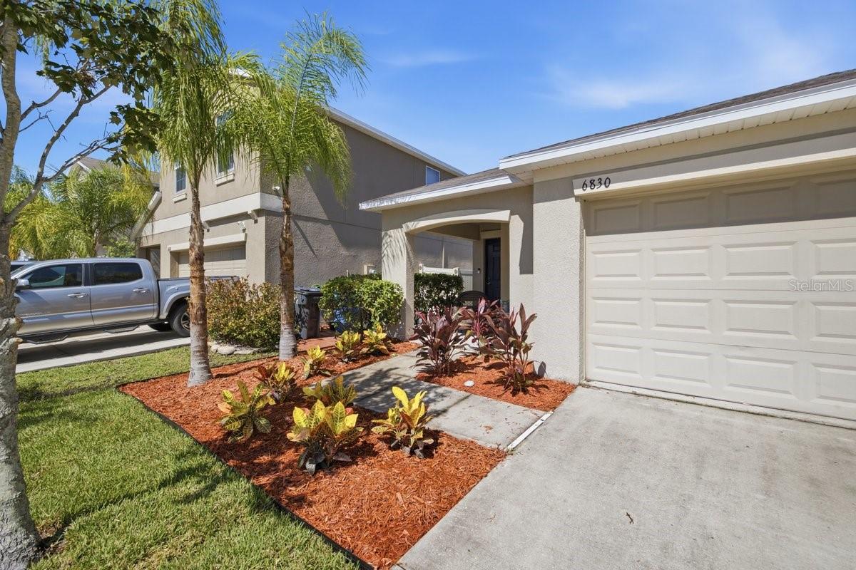 6830 Blue Moon Way Property Photo 3