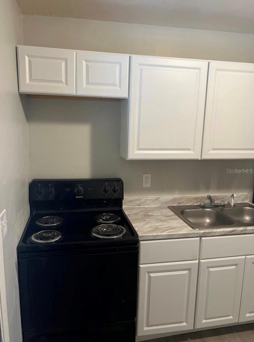8123 N Alaska St #a Property Photo 3