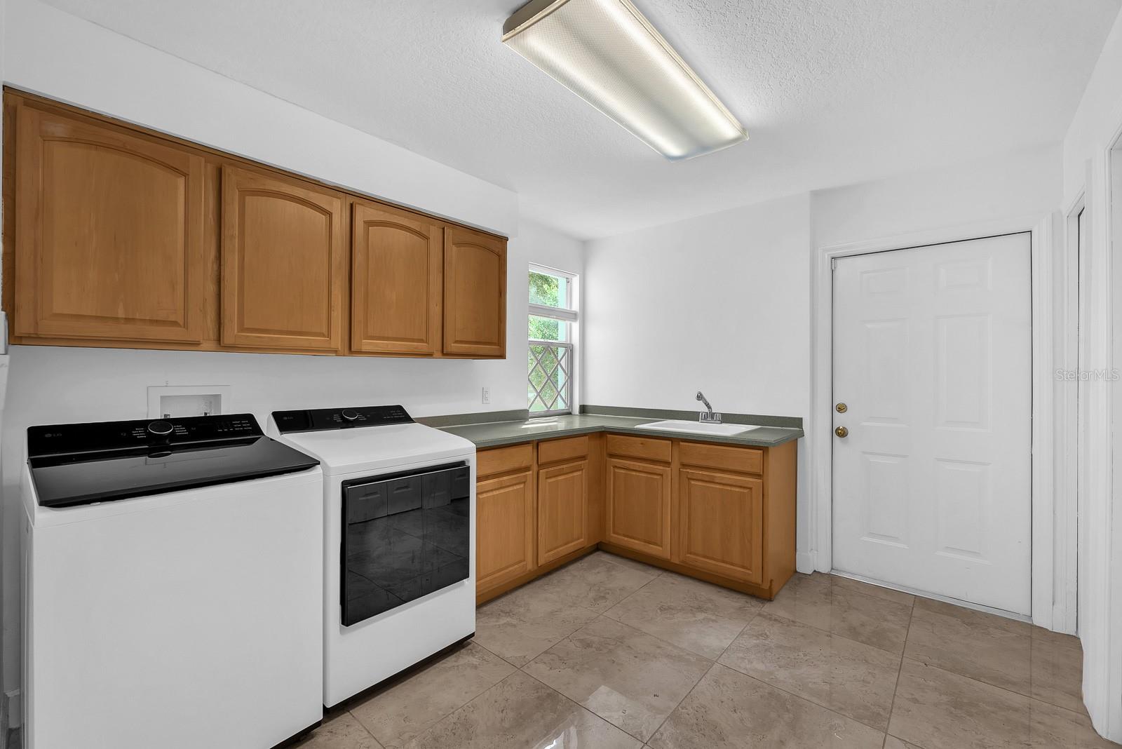 6034 Hammock Hill Ave Property Photo 45