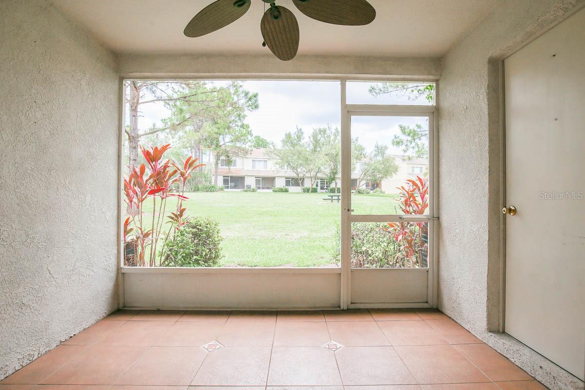 2403 Lake Woodberry Cir Property Photo 5
