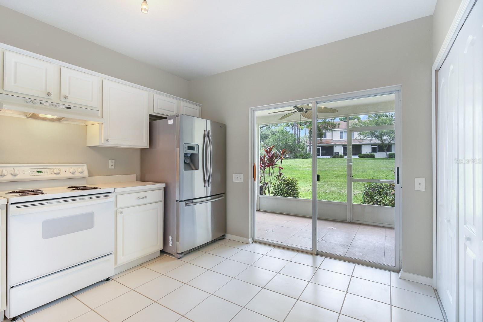 2403 Lake Woodberry Cir Property Photo 8