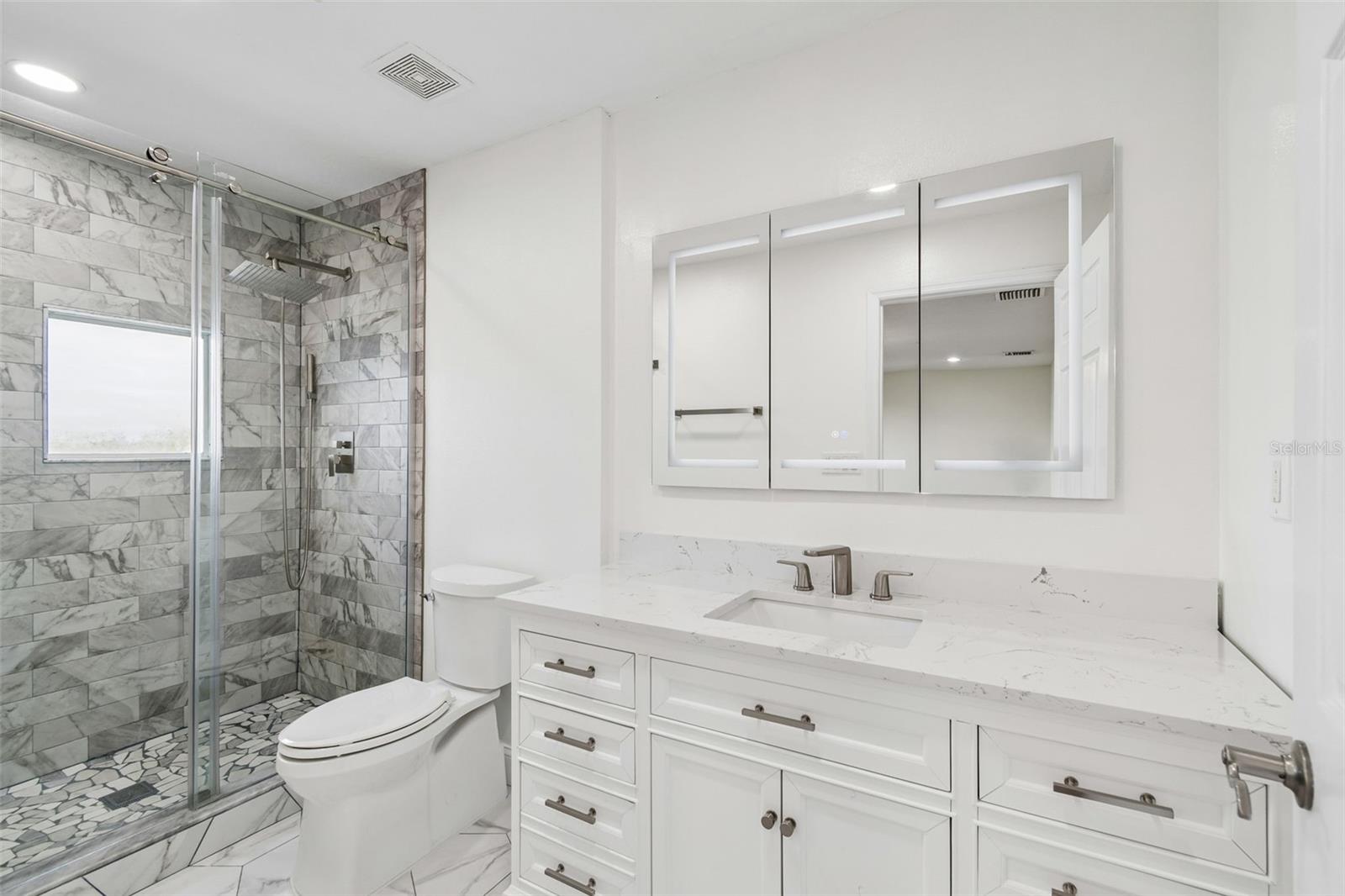 4516 Bay Spring Ct Property Photo 5