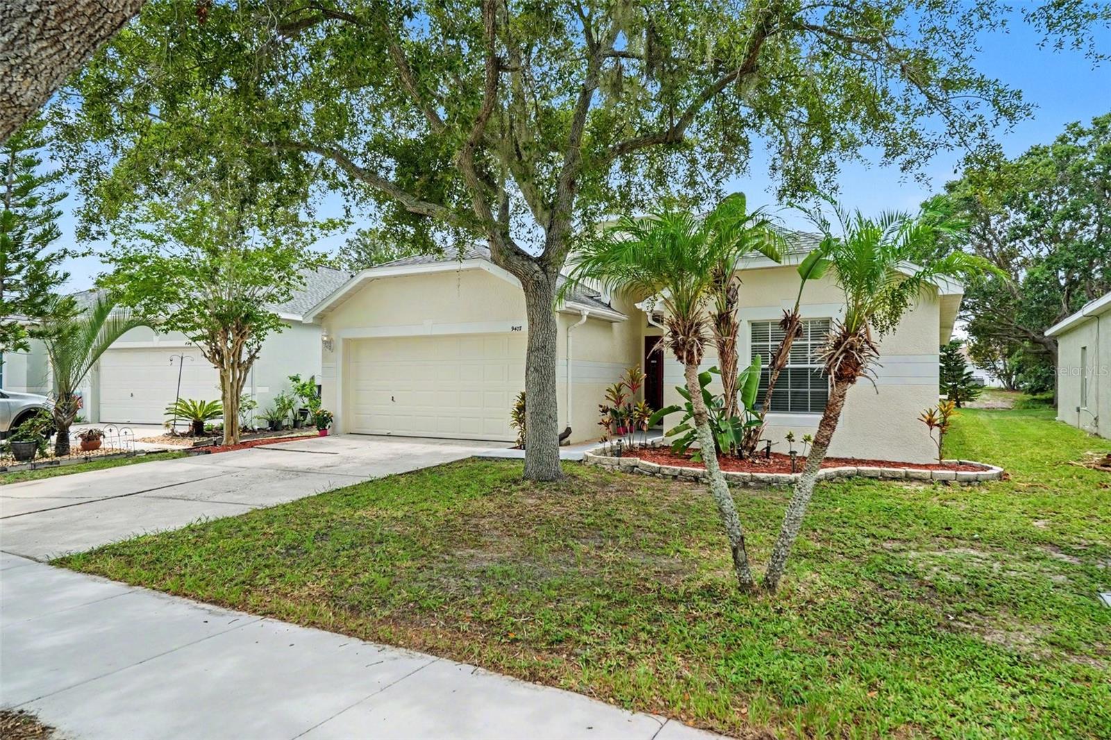 9407 Cypress Harbor Drive Property Photo 2