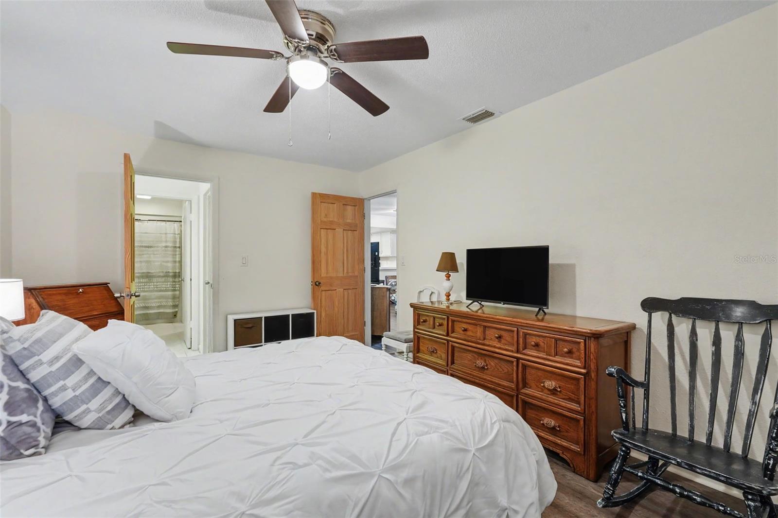 7360 Ulmerton Rd #2b Property Photo 15