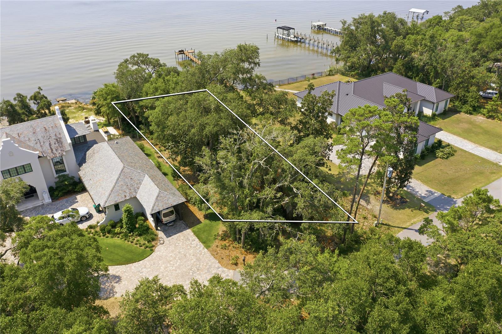 Marina Ct Property Photo 9