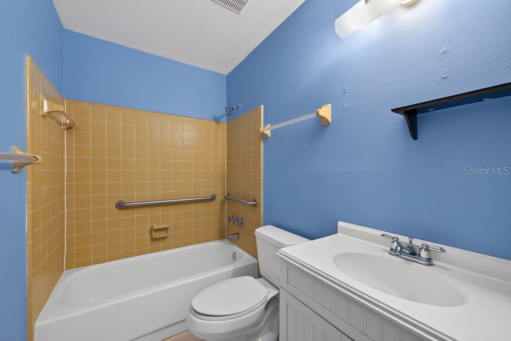 4801 Airport Rd #118 Property Photo 22