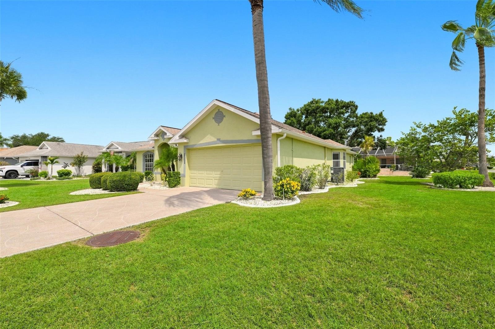 2242 W Del Webb Blvd Property Photo 3