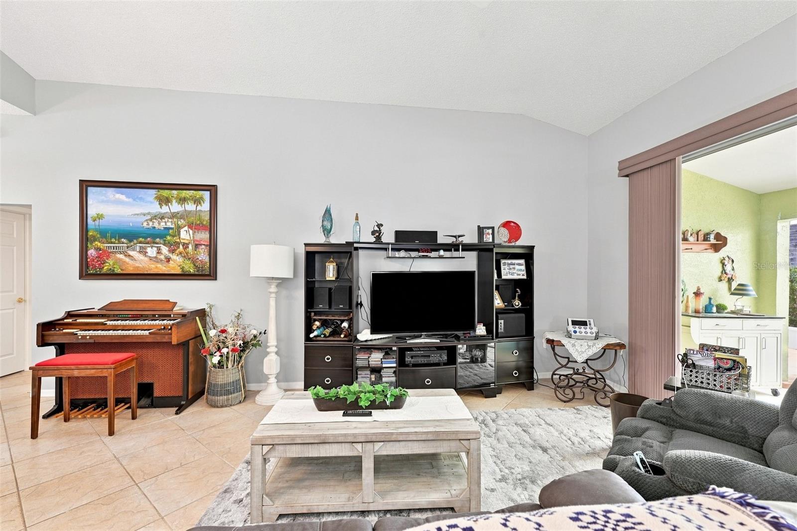 2242 W Del Webb Blvd Property Photo 11