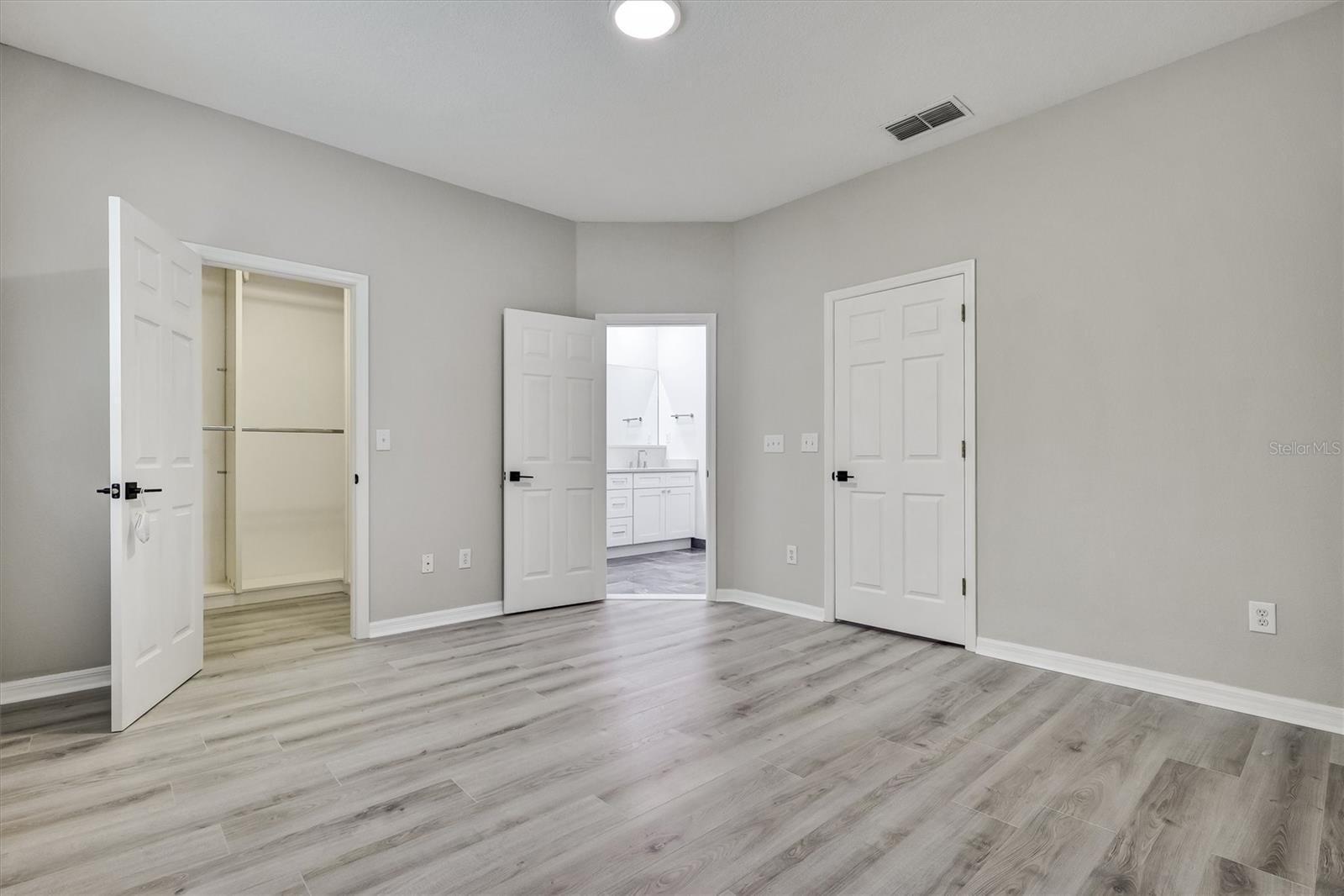 8169 Stone Leaf Ln Property Photo 14