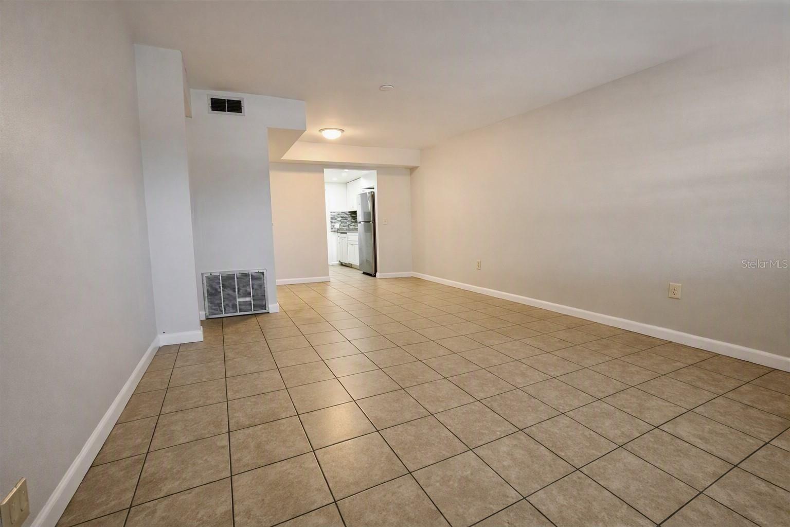 911 Washington Ave #117 Property Photo 6