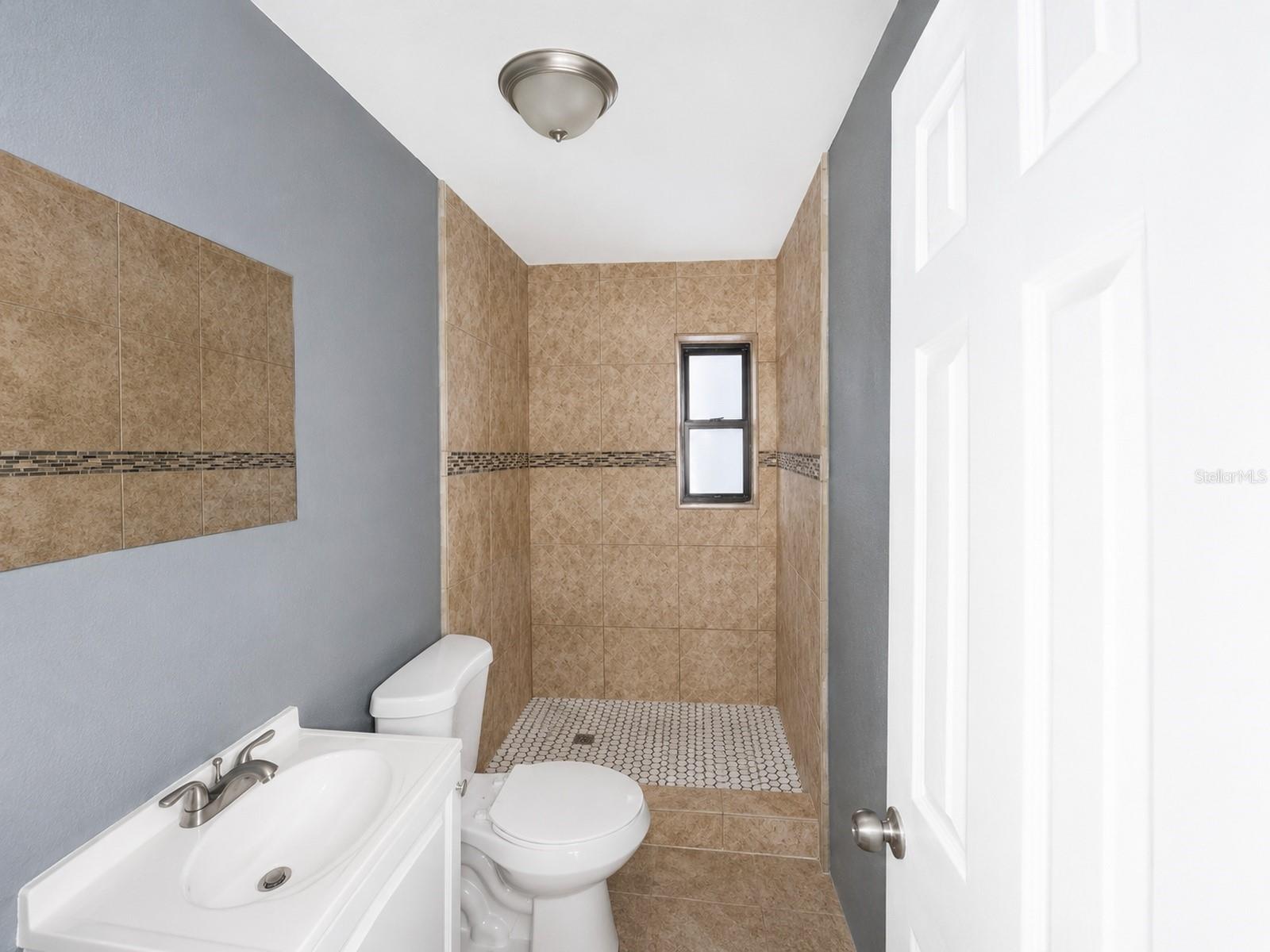 1504-1510 N Madison Ave Property Photo 11