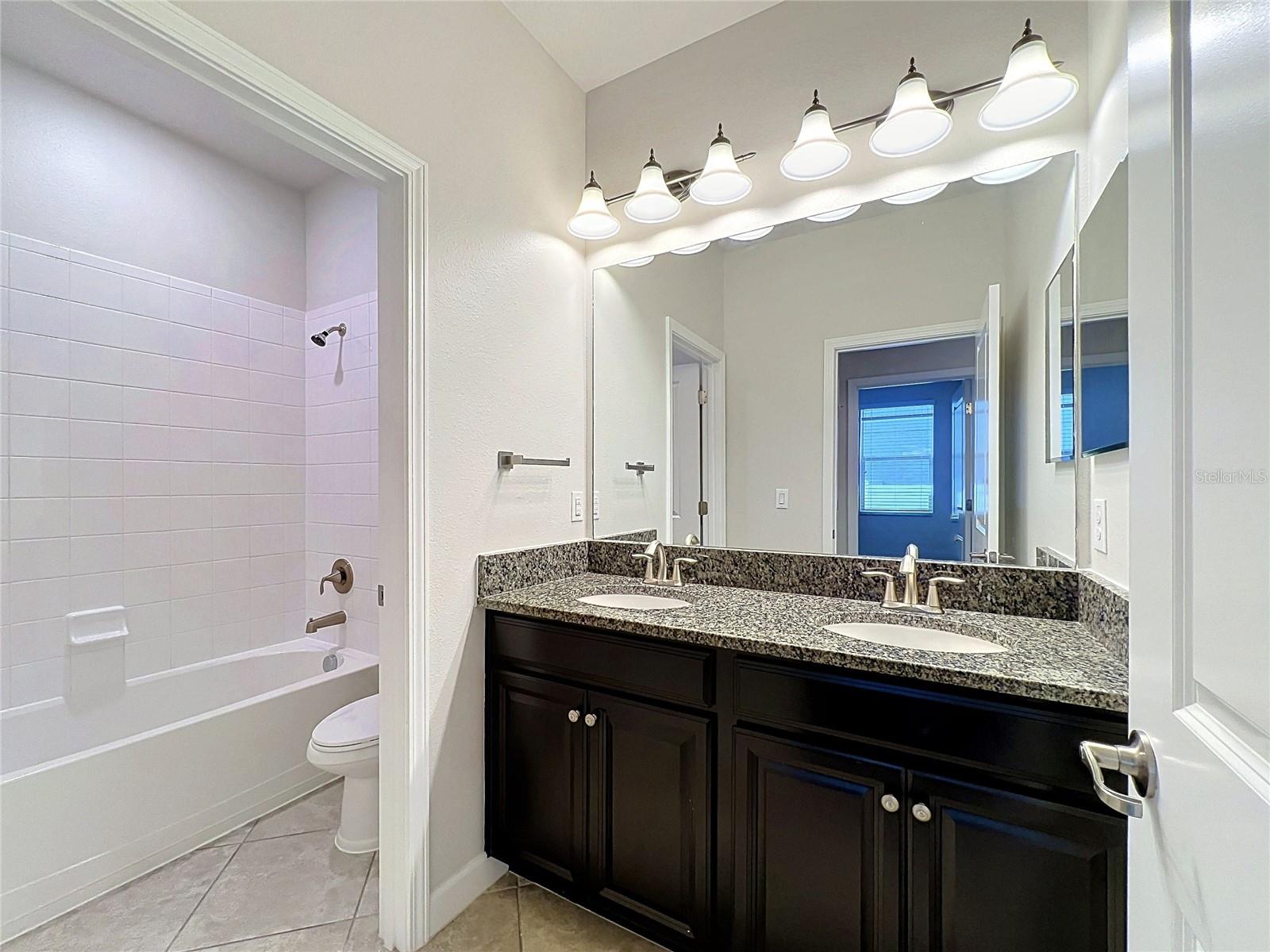 3160 Calvano Dr Property Photo 27