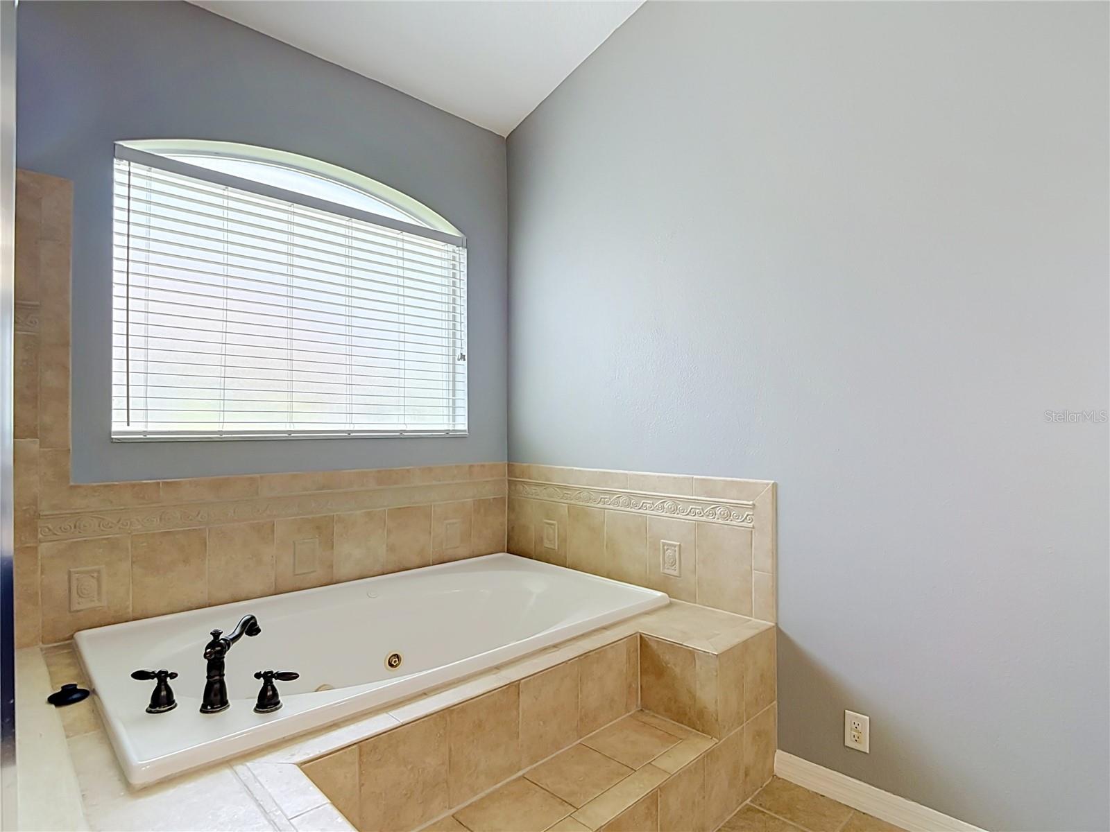 4736 Pointe O Woods Dr Property Photo 51