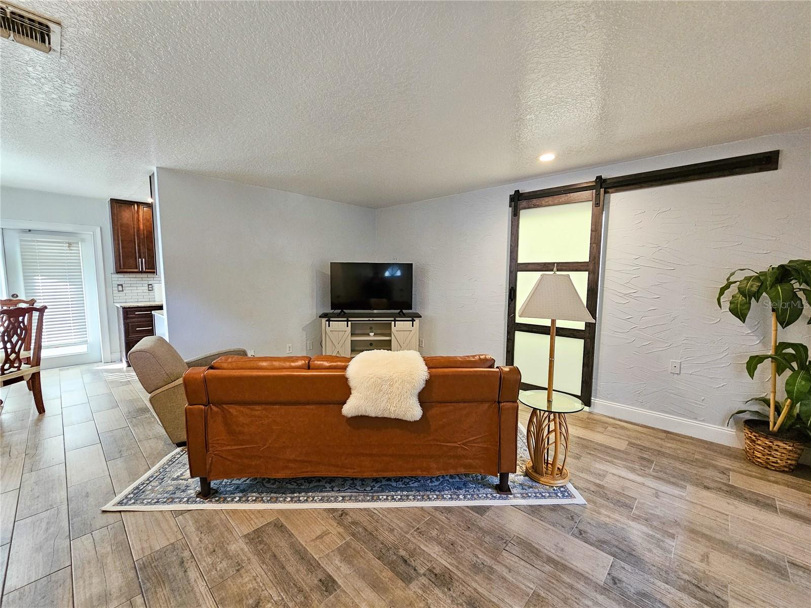 212 S Cortez Ave Property Photo 5