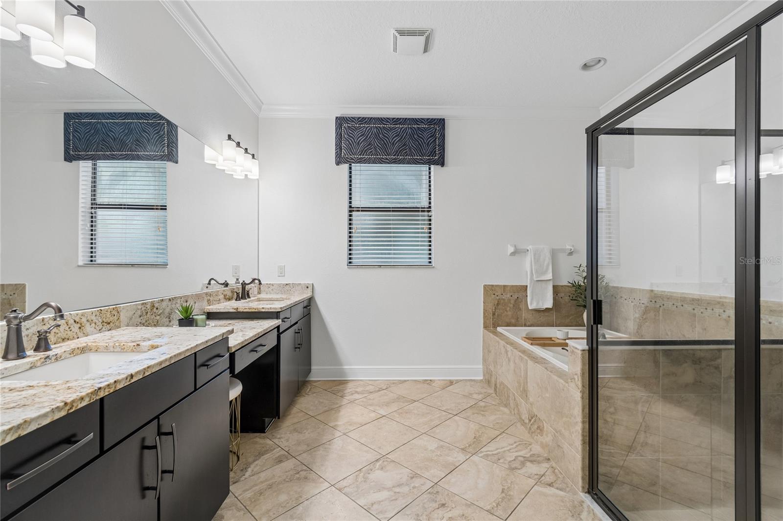 1657 Feather Grass Loop Property Photo 33