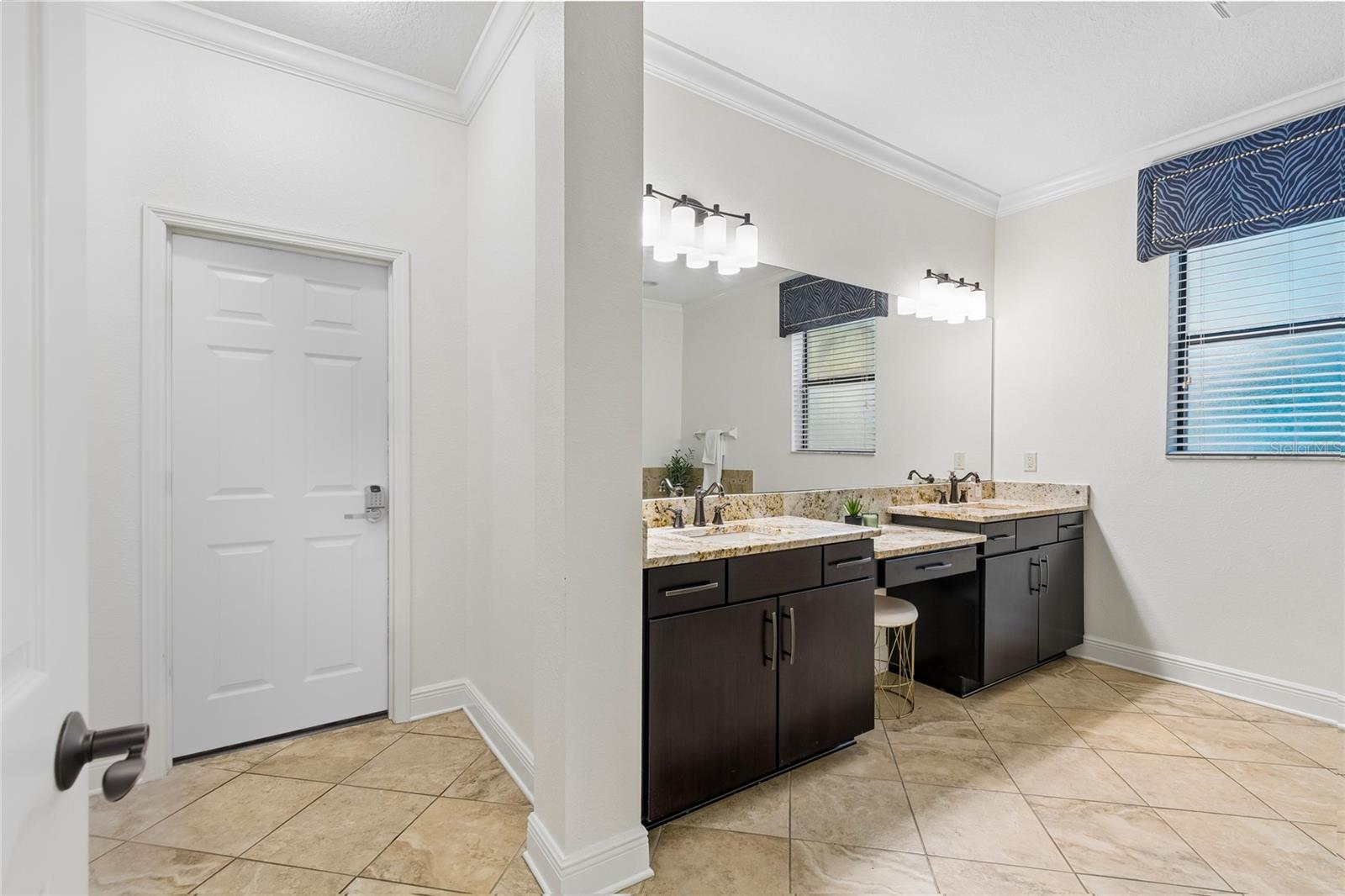 1657 Feather Grass Loop Property Photo 38