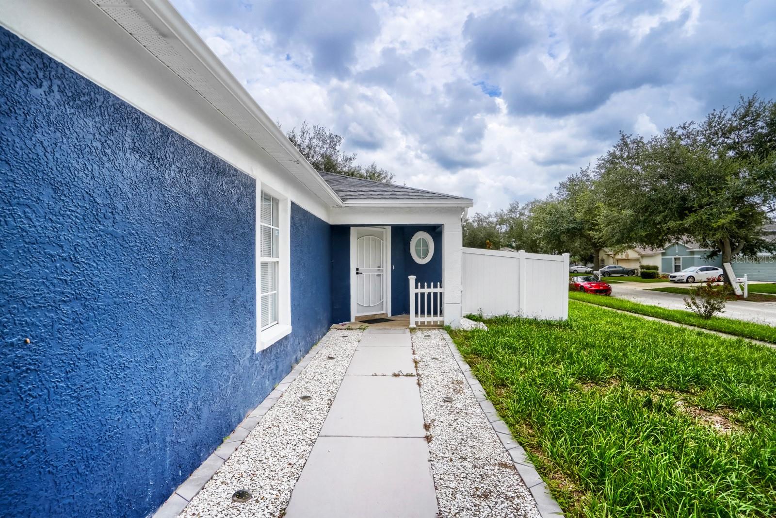 701 Periwinkle Pointe Pl Property Photo 4