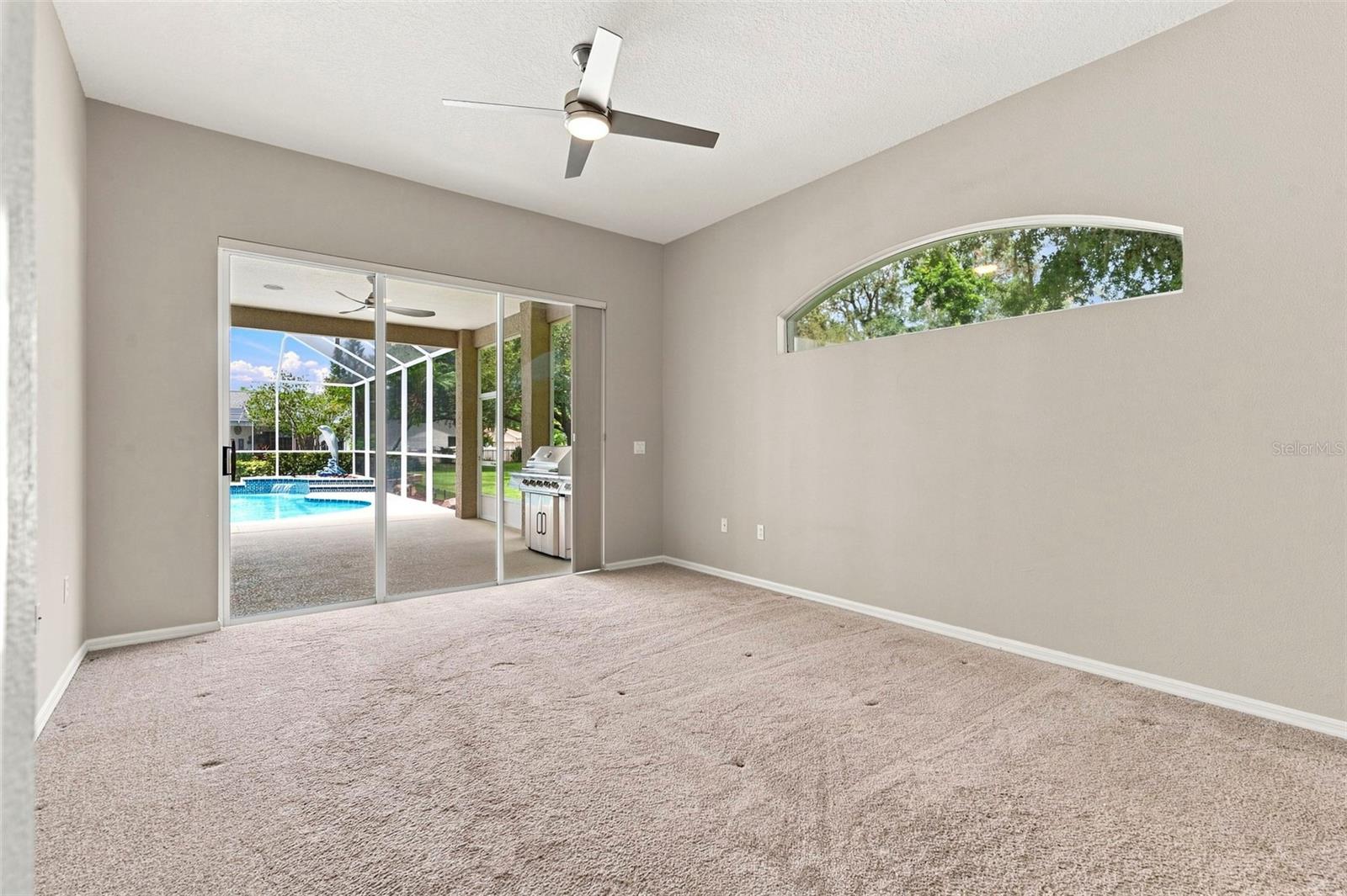 13756 Dowling Ln Property Photo 13