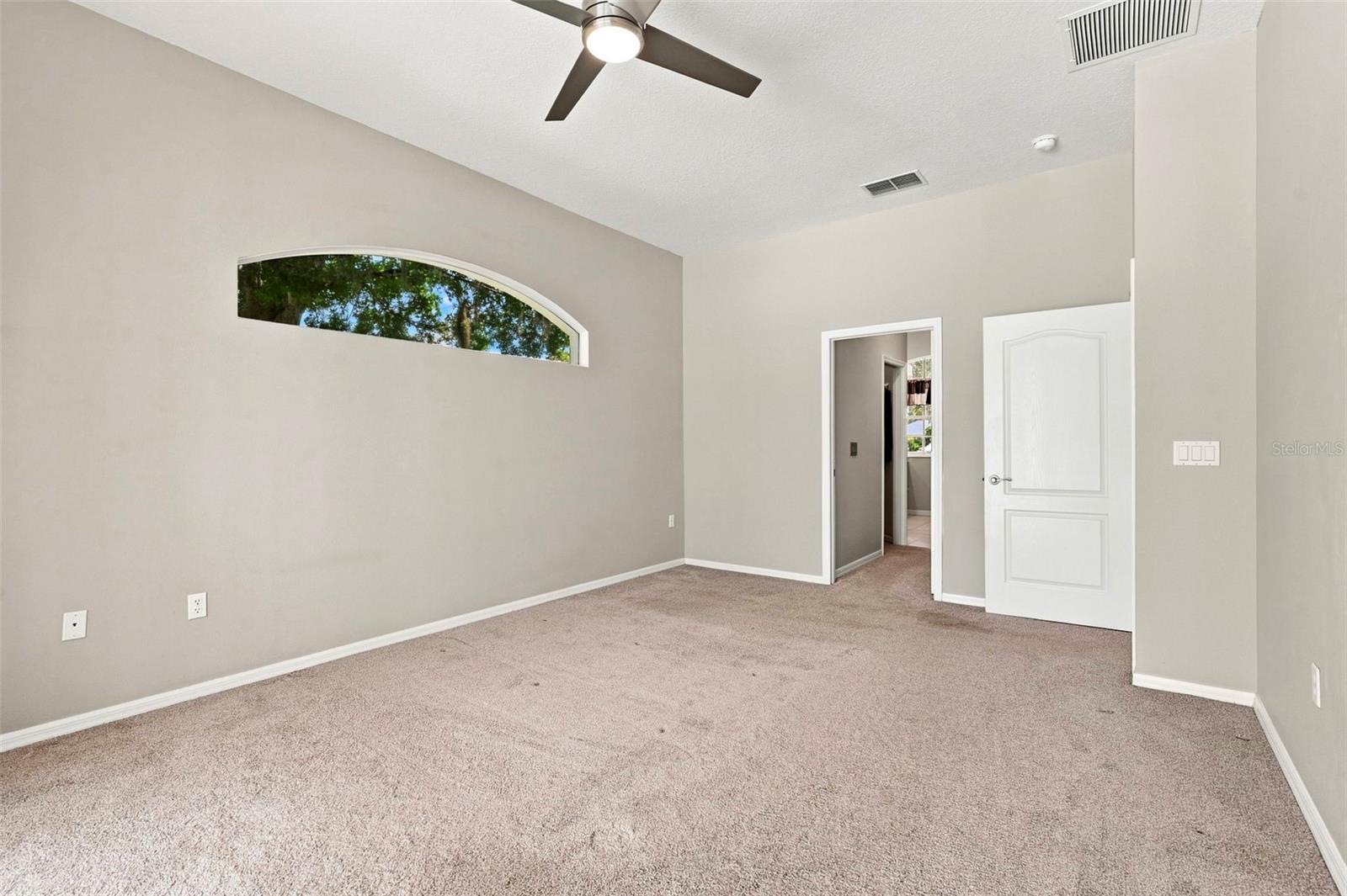 13756 Dowling Ln Property Photo 15