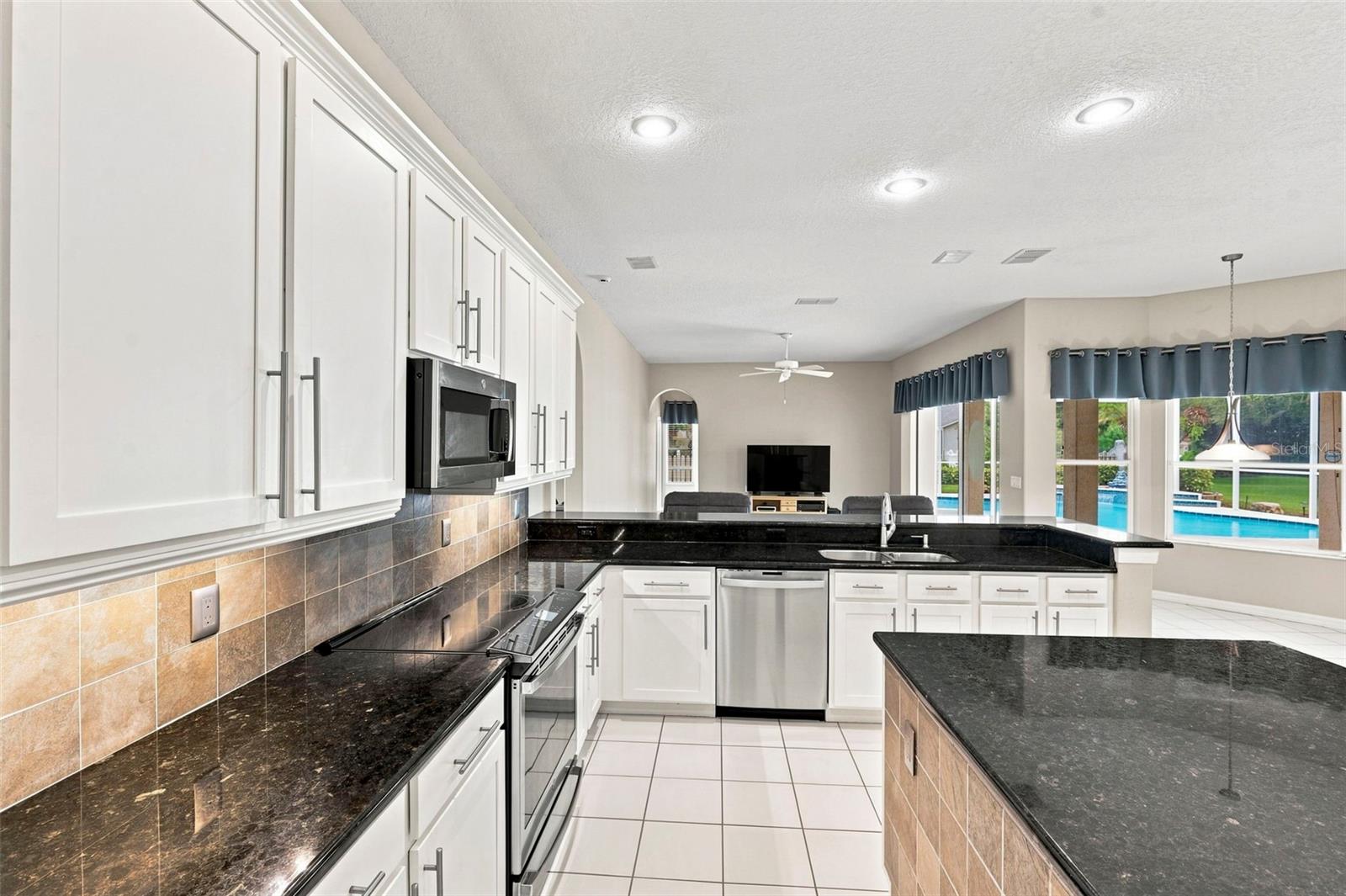 13756 Dowling Ln Property Photo 24