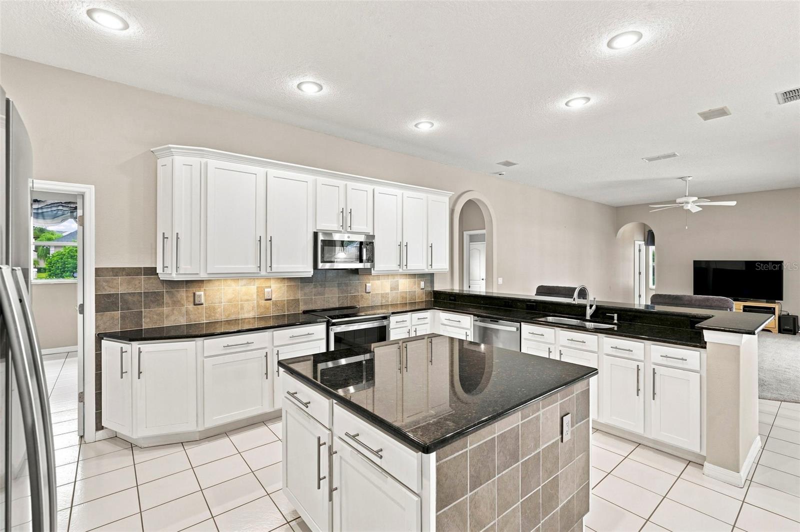 13756 Dowling Ln Property Photo 25