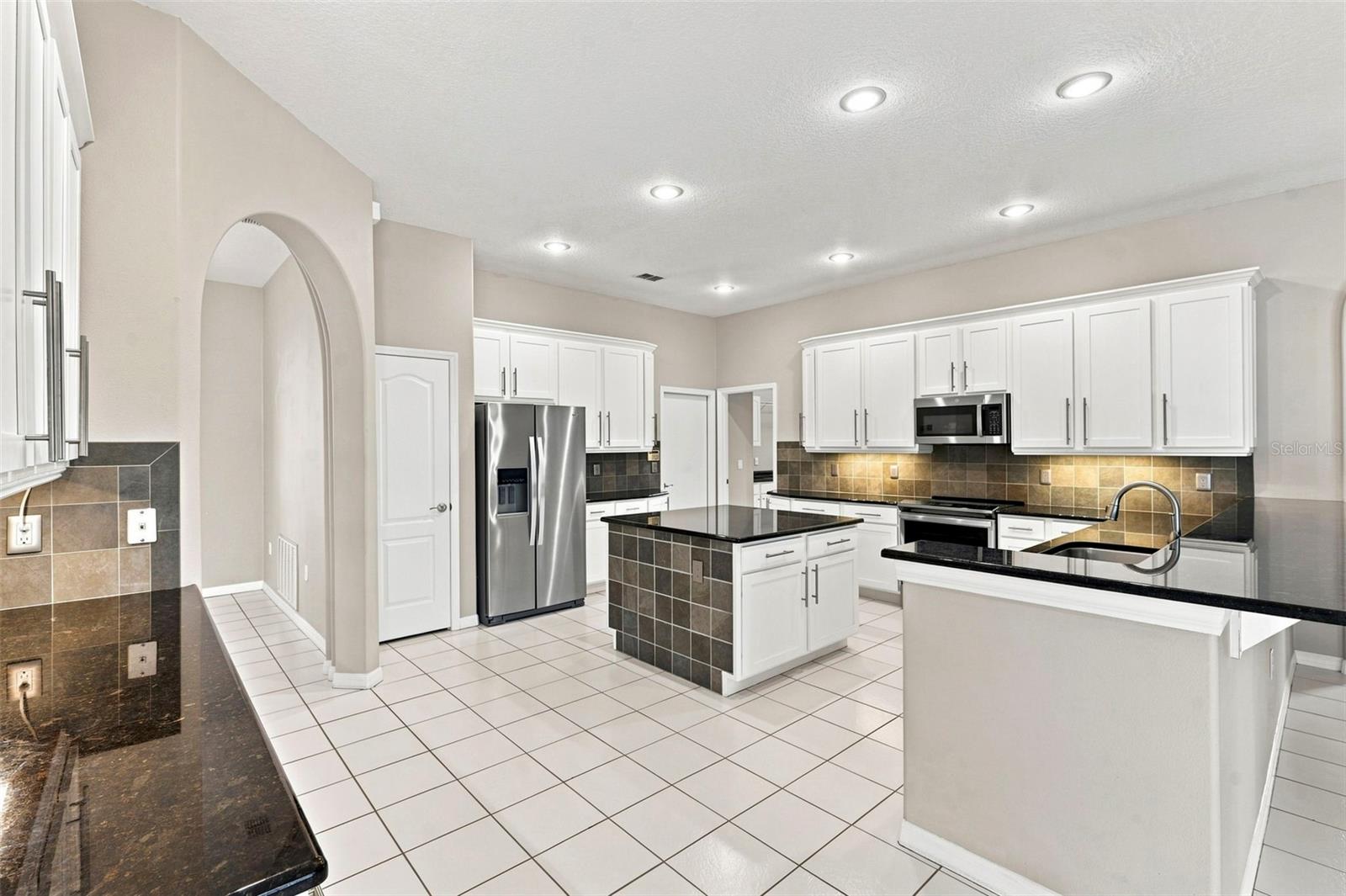 13756 Dowling Ln Property Photo 27