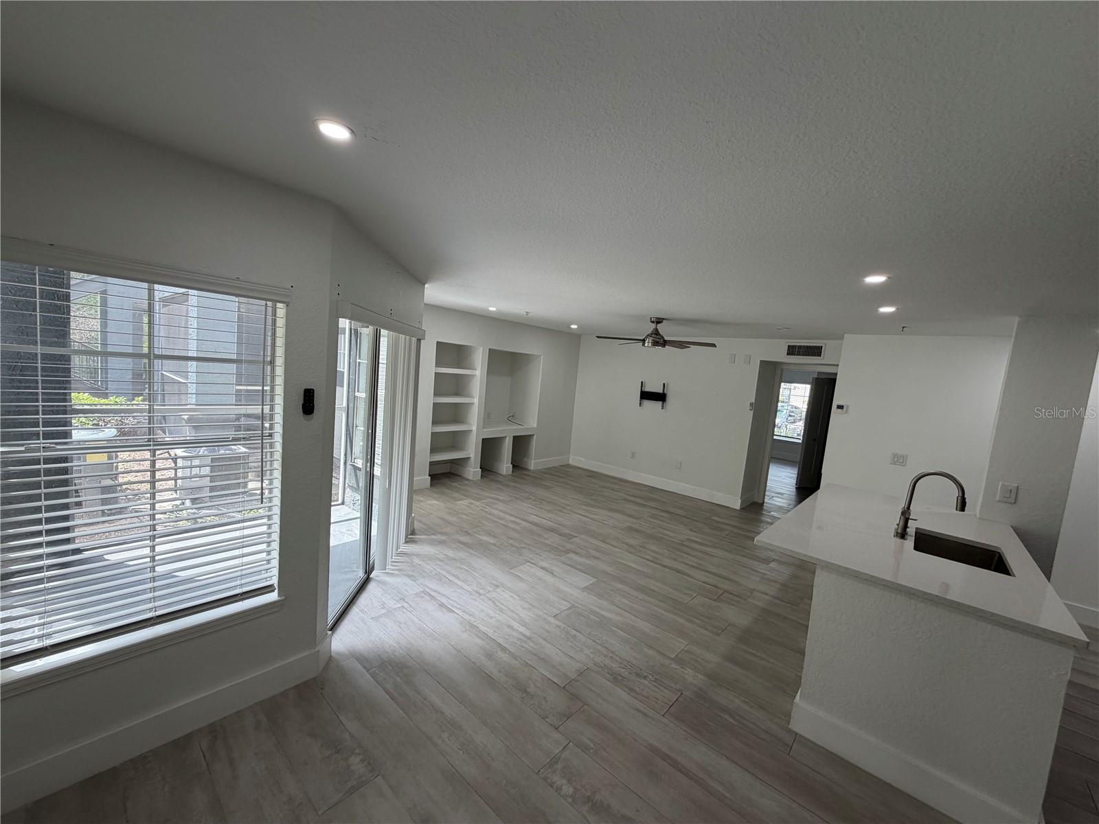 13210 Arbor Isle Dr #102 Property Photo 11