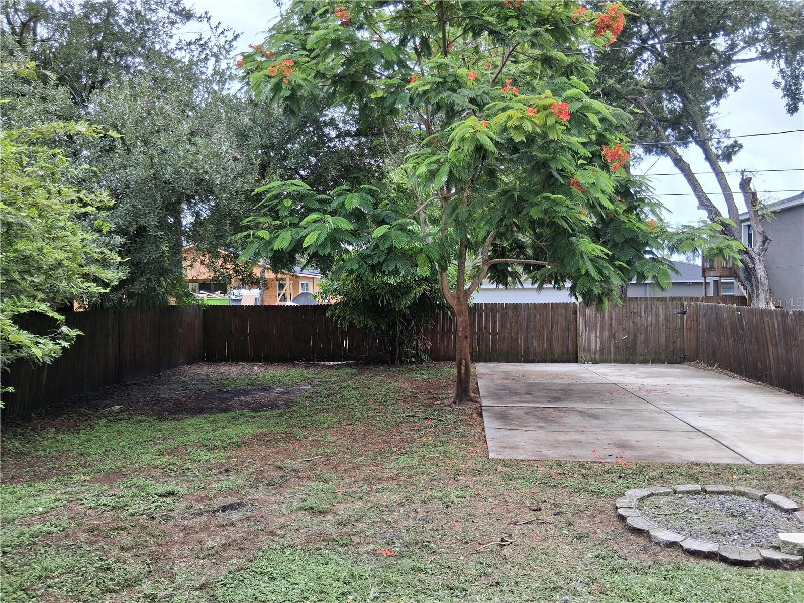 2736 S 3rd Ave S Property Photo 3