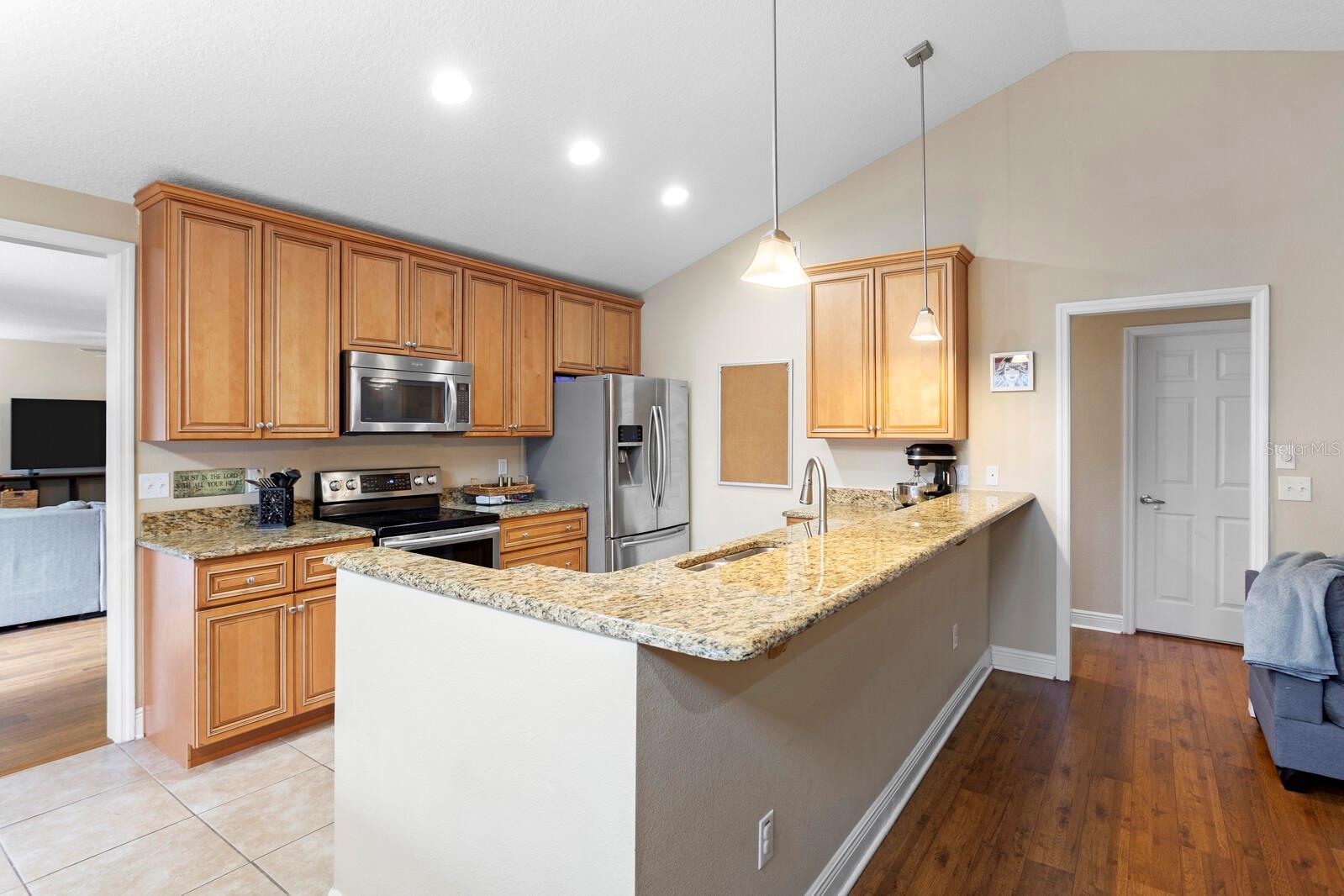 12803 Rain Forest St Property Photo 8