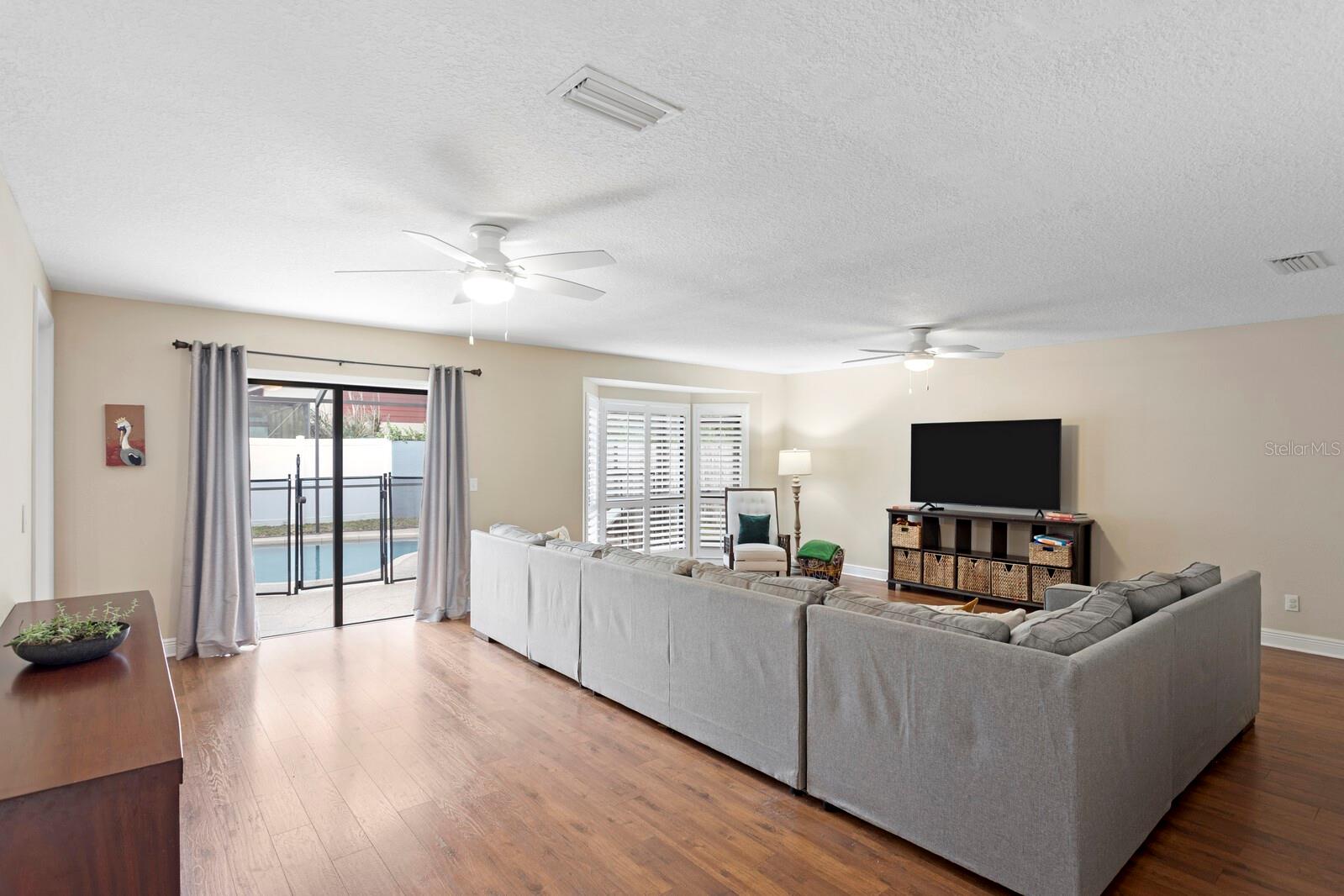 12803 Rain Forest St Property Photo 12
