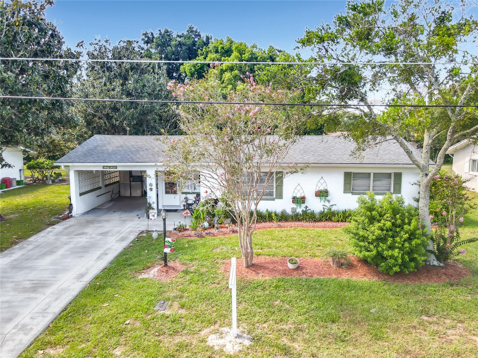 37 PERIWINKLE DR