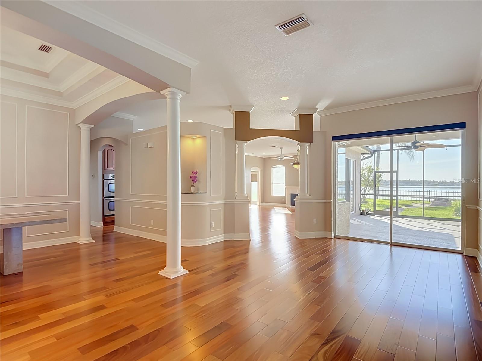 16215 Ivy Lake Dr Property Photo 8