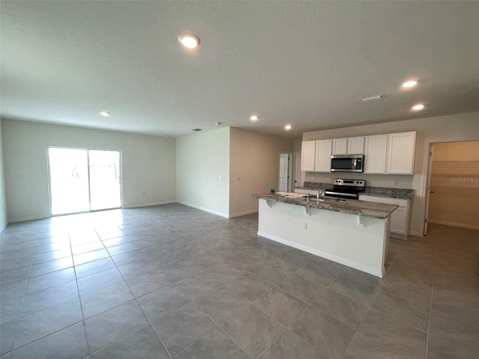 30859 Penny Surf Loop Property Photo 3