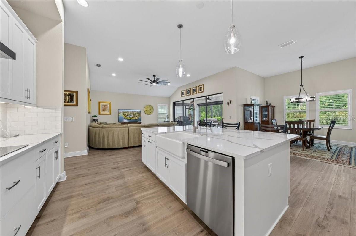 9145 Warm Springs Cir Property Photo 12