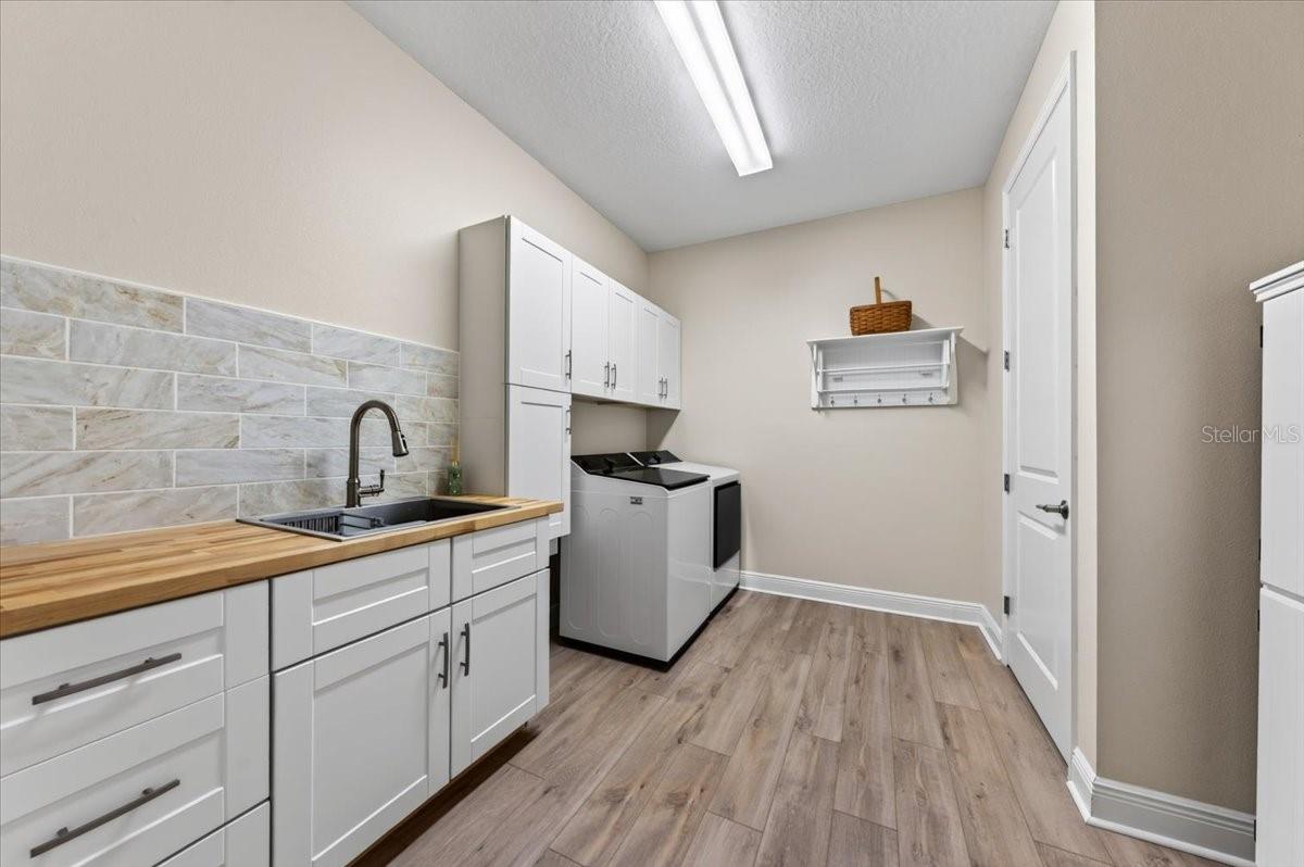 9145 Warm Springs Cir Property Photo 41