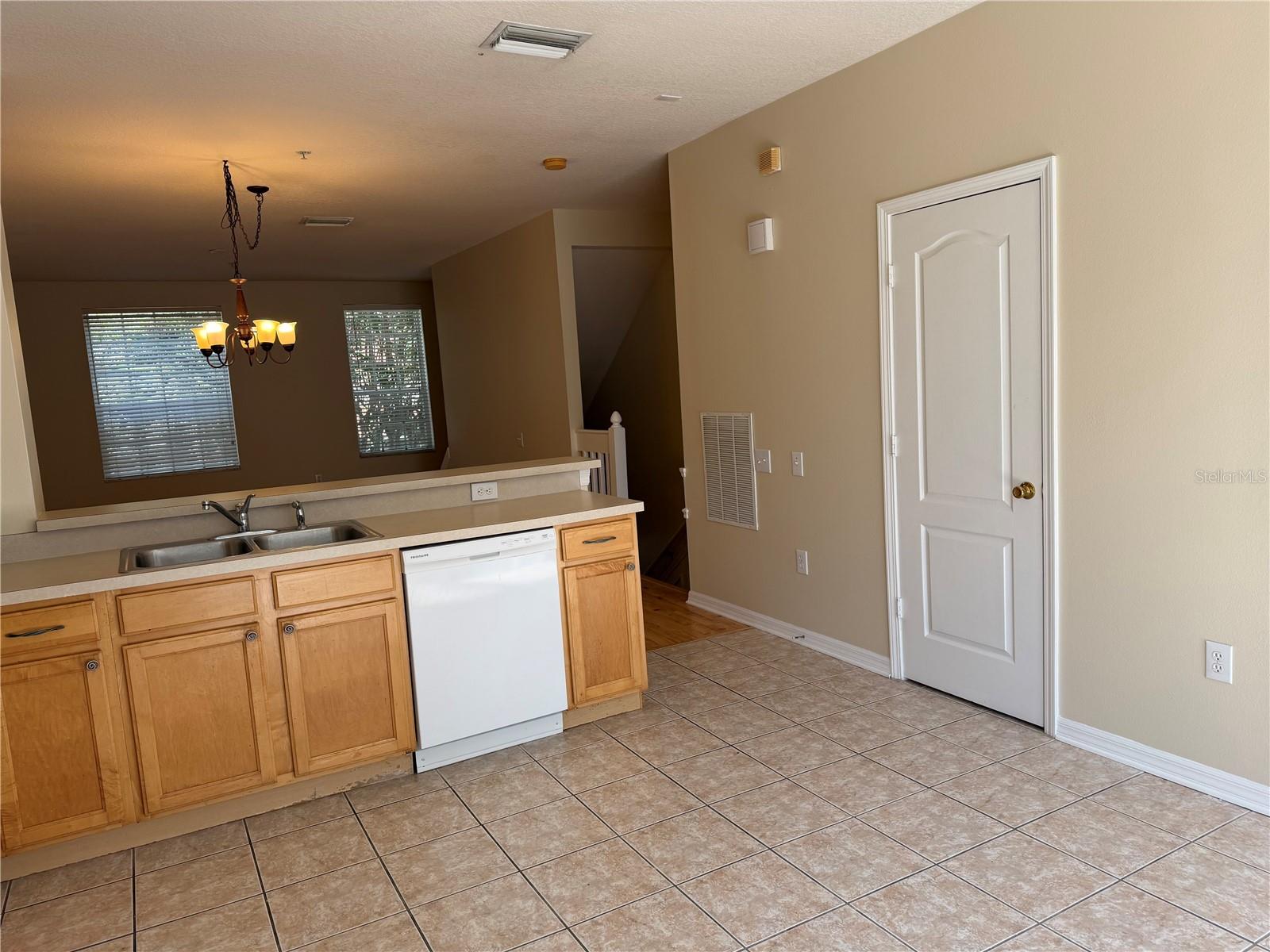 3146 Bayshore Oaks Dr Property Photo 4
