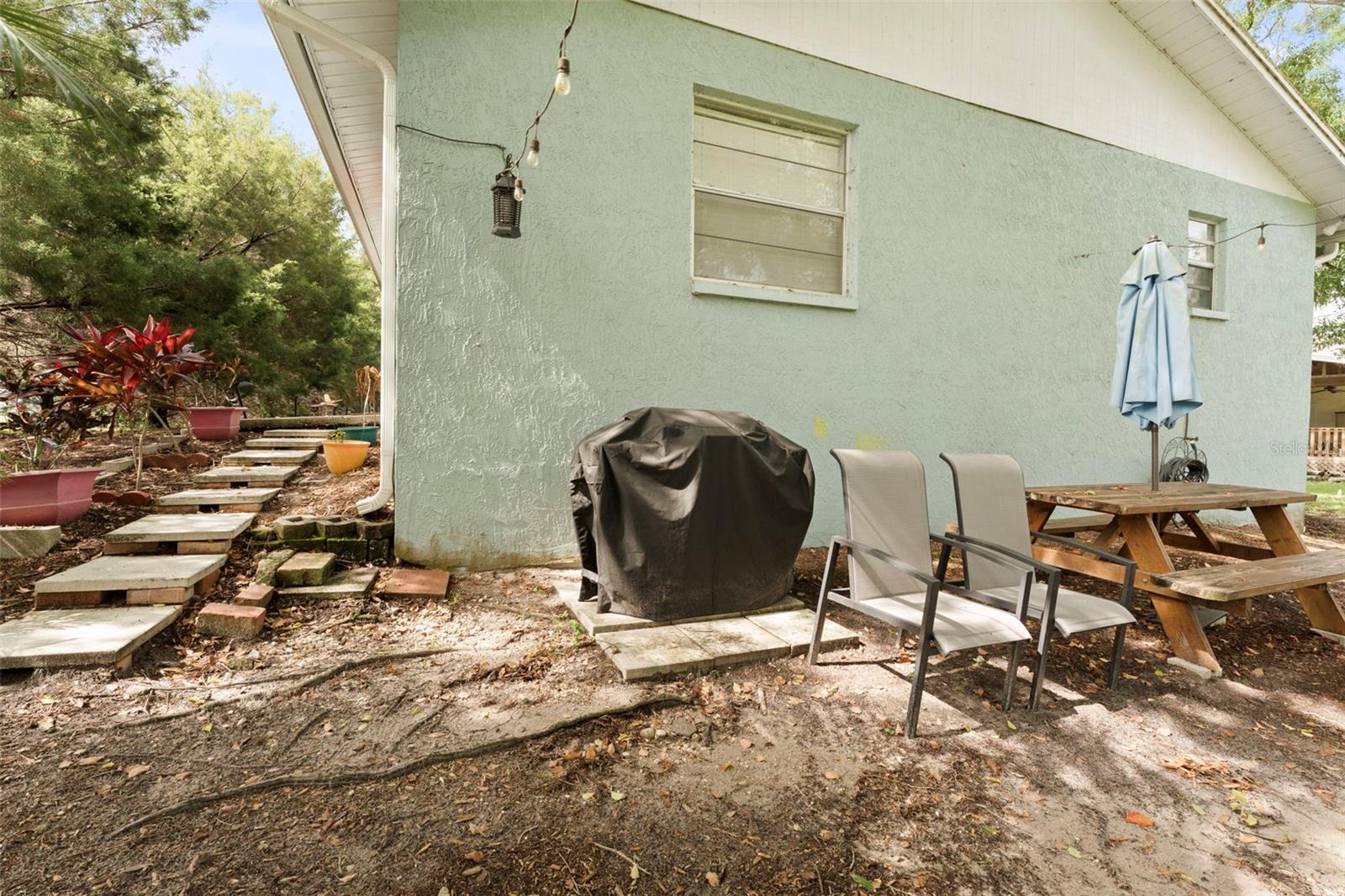 328 Pershing St Property Photo 53