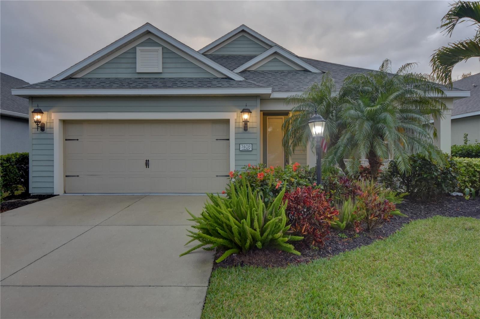 7408 Ridgelake Cir Property Photo 1