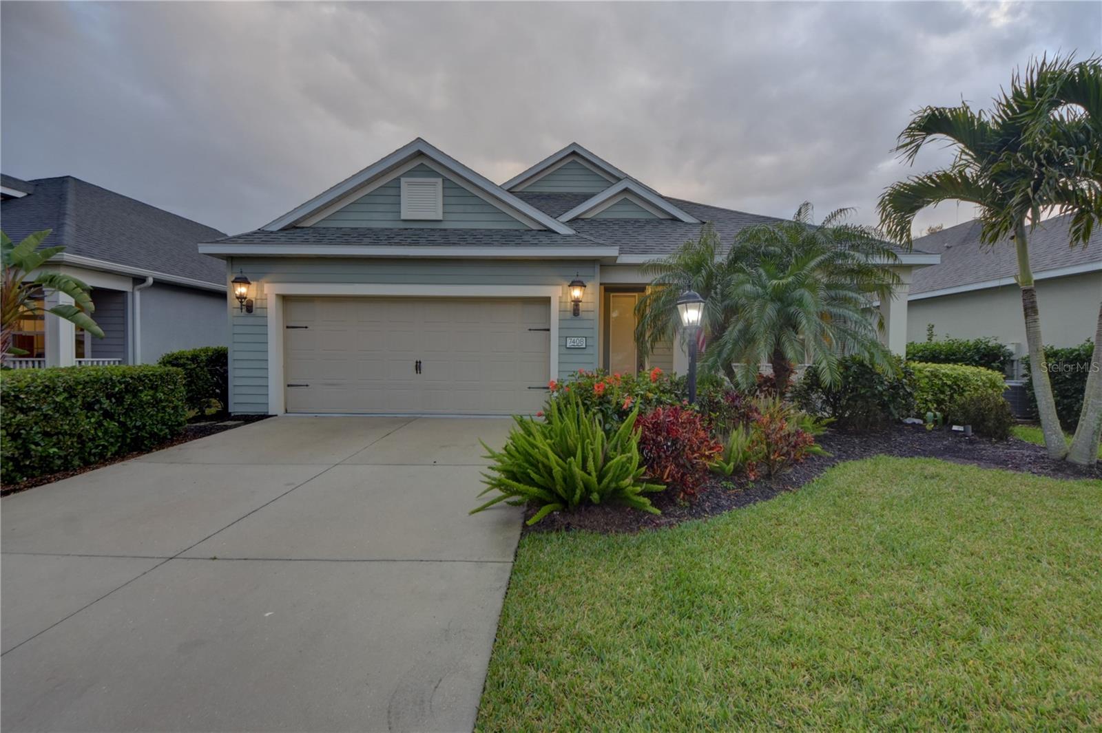 7408 Ridgelake Cir Property Photo 2