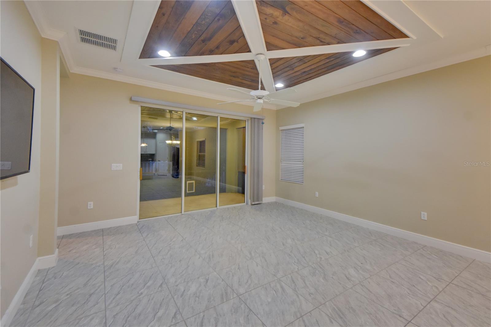 7408 Ridgelake Cir Property Photo 21