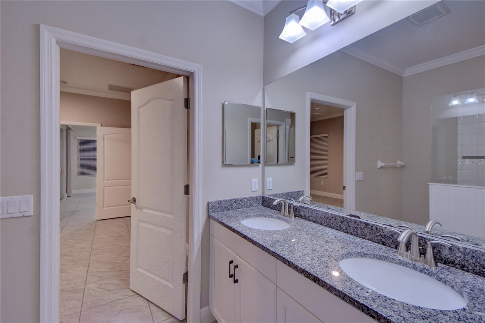 7408 Ridgelake Cir Property Photo 31