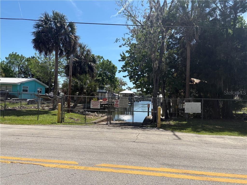 1325 Nw 19th St Property Photo 3